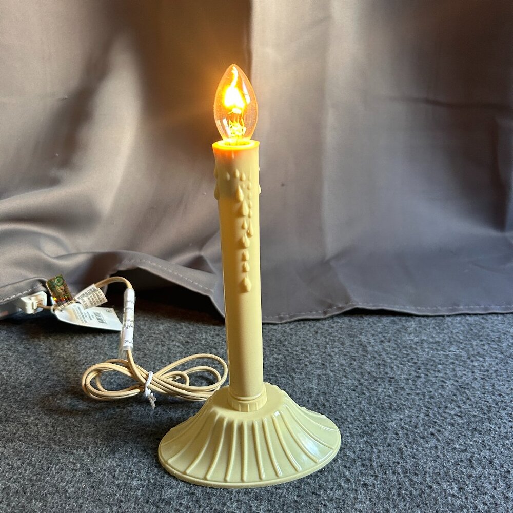 VINTAGE CHRISTMAS WINDOW ELECTRIC PLASTIC WAX DRIP SINGLE CANDLE STICK LIGHTS